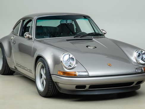 Used 1989 Porsche 911 Carrera RWD image 12