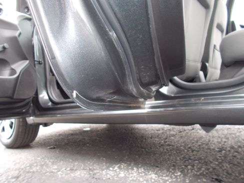 Used 2017 Chevrolet Sonic LS image 19