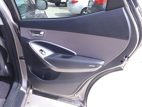 Used 2018 Hyundai Santa Fe Sport image 12