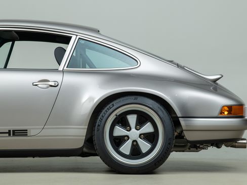 Used 1989 Porsche 911 Carrera RWD image 59