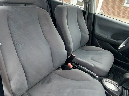 Used 2011 Honda Fit image 18
