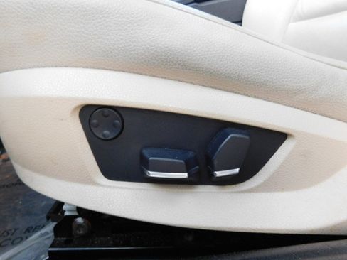 Used 2013 BMW 528i image 11