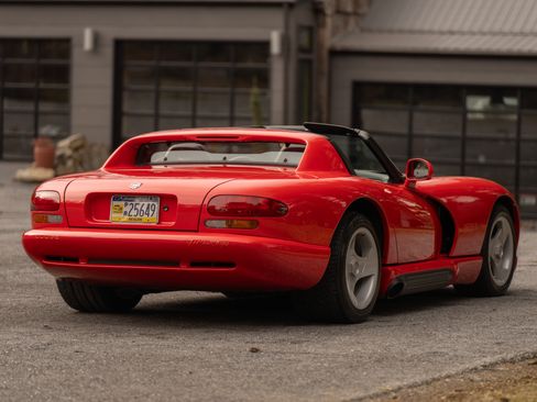 Used 1994 Dodge Viper RT/10 image 3