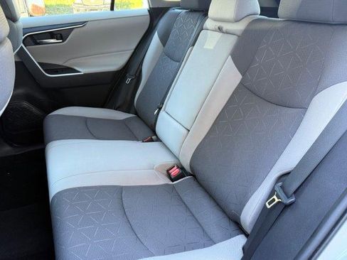 Used 2021 Toyota RAV4 XLE image 14