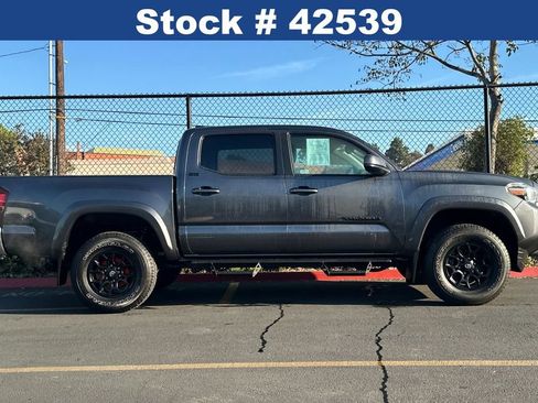 Used 2021 Toyota Tacoma SR5 image 4