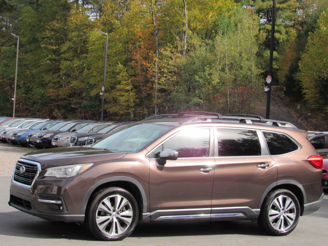 Used 2019 Subaru Ascent Touring 7-Passenger AWD/4WD image 3
