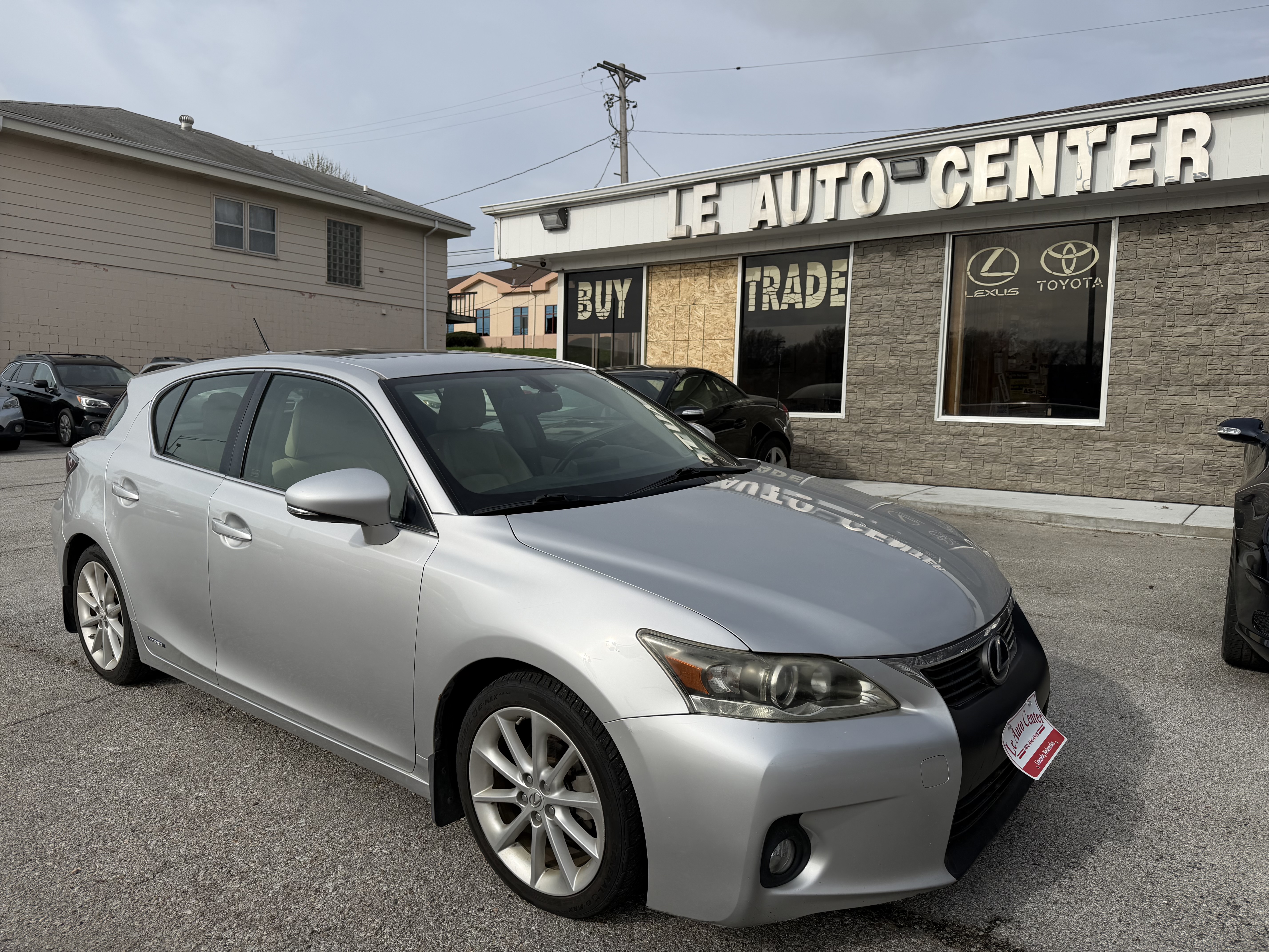Used 2012 Lexus CT 200h FWD image 4