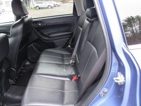 Used 2017 Subaru Forester 2.5i Touring image 16