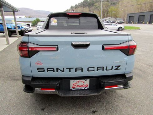 Used 2022 Hyundai Santa Cruz Limited AWD/4WD image 7