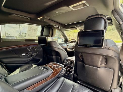 Used 2014 Mercedes-Benz S 550 Sedan w/ Sport Package image 9