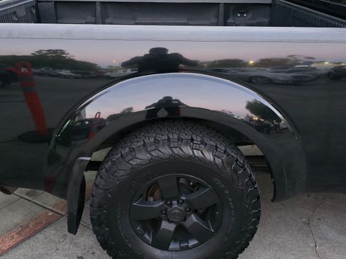 Used 2012 Nissan Frontier SV image 46