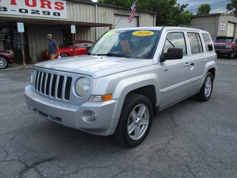 Used 2010 Jeep Patriot 4WD Sport image 2