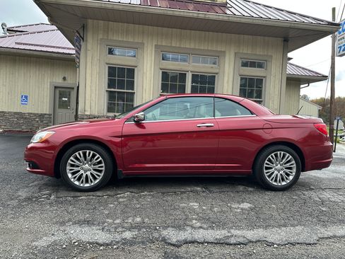 Used 2013 Chrysler 200 Limited image 2