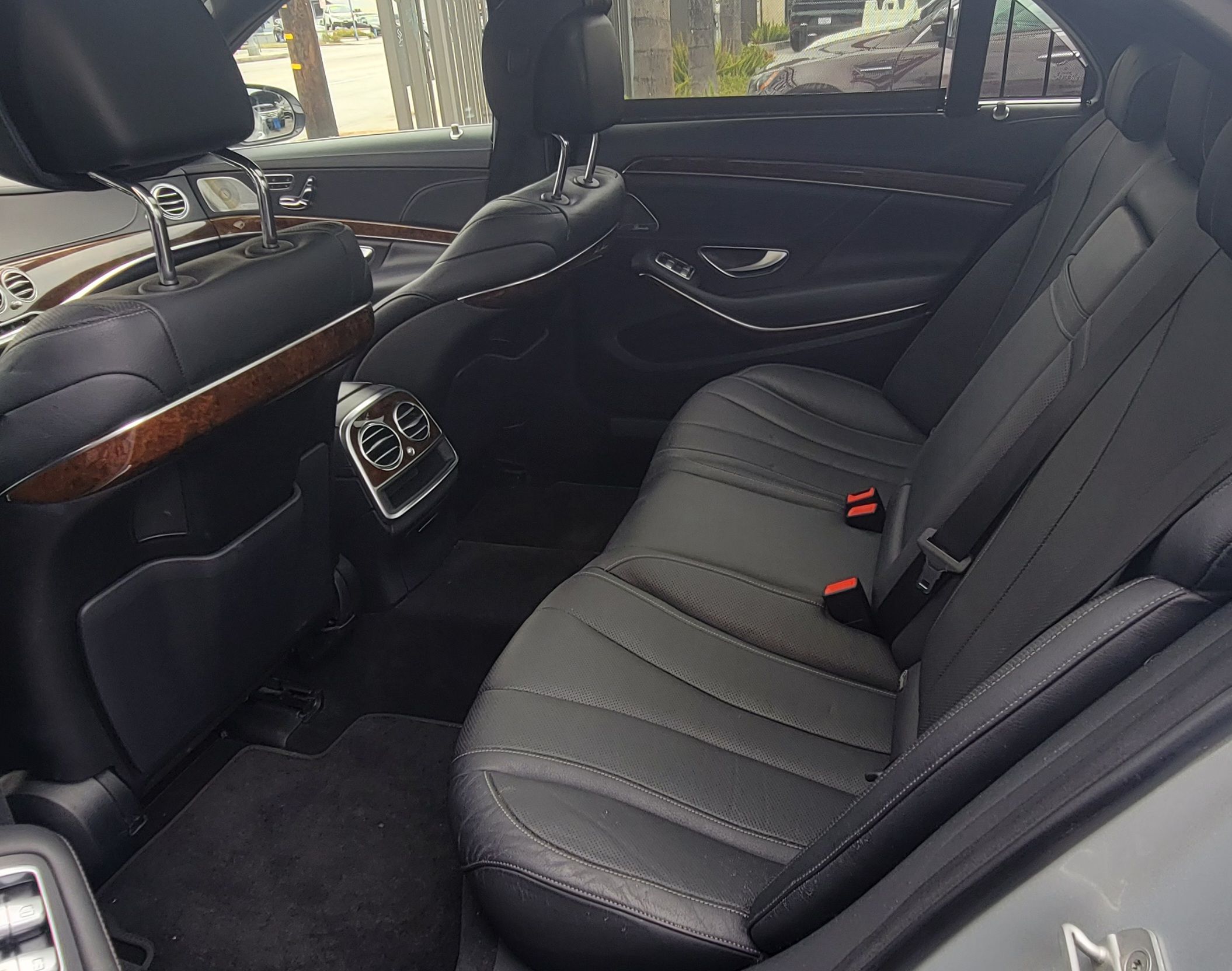 Used 2017 Mercedes-Benz S 550 4MATIC Sedan image 10