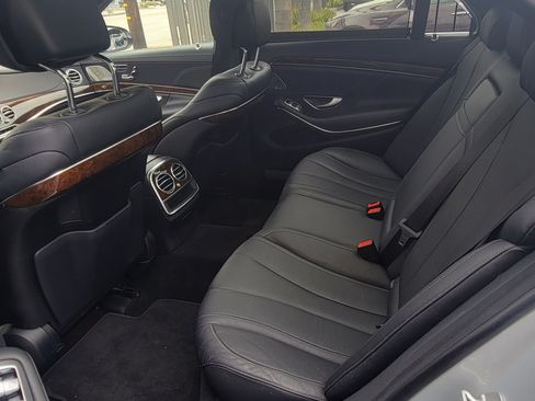 Used 2017 Mercedes-Benz S 550 Sedan w/ Sport Package image 10