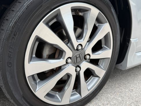 Used 2013 Honda Fit Sport image 45