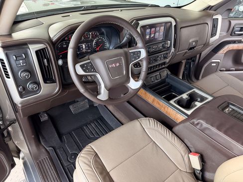 Used 2017 GMC Sierra 1500 SLT image 7