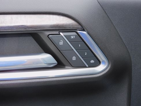 Used 2024 Chevrolet Silverado 2500 LTZ image 26