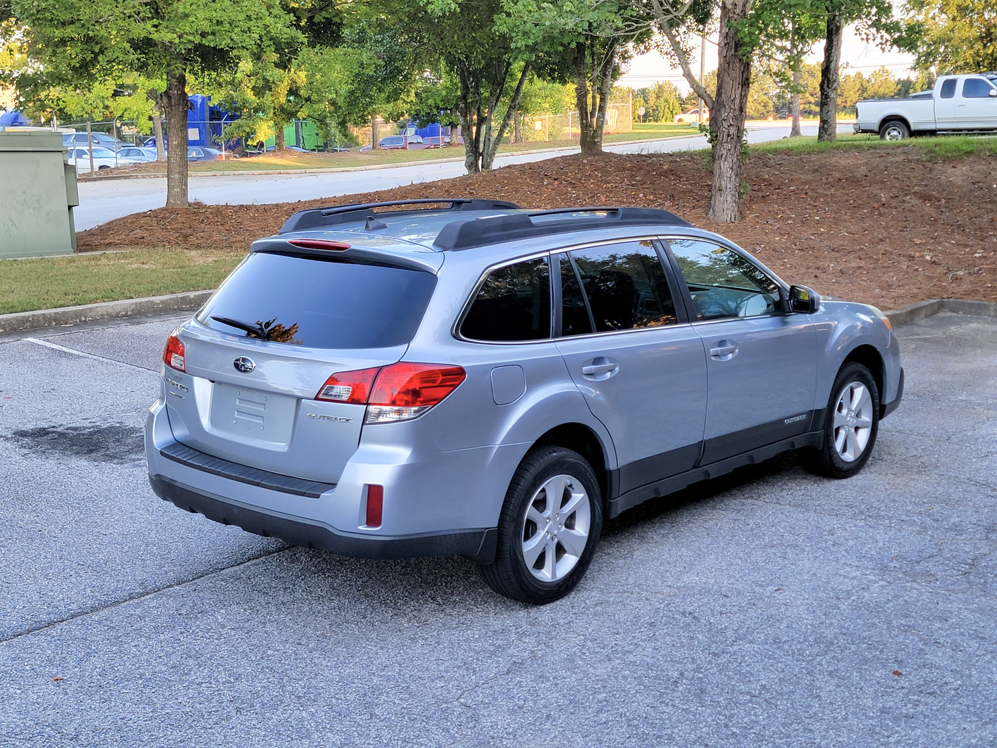 Used 2013 Subaru Outback 2.5i Limited AWD/4WD image 37