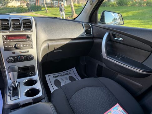 Used 2011 GMC Acadia SL image 20