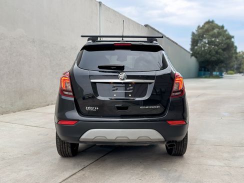 Used 2021 Buick Encore Preferred image 6