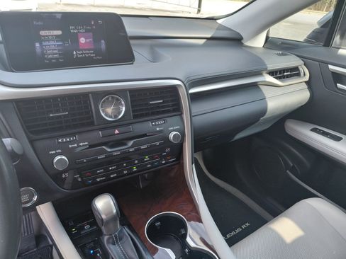 Used 2018 Lexus RX 350 Premium image 16