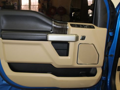 Used 2020 Ford F350 Lariat image 22