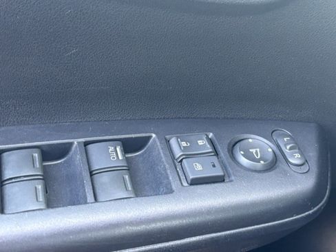 Used 2013 Honda Civic LX Sedan image 18