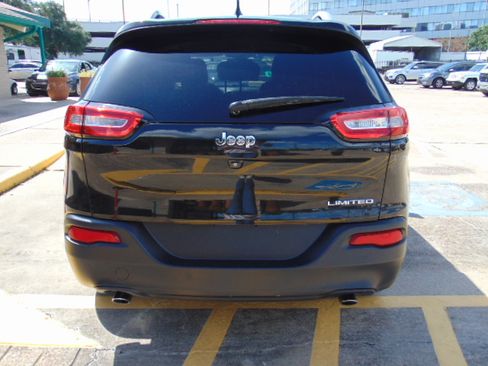 Used 2014 Jeep Cherokee Limited image 7