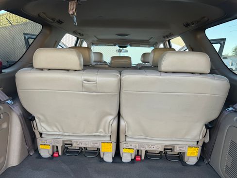 Used 2002 Toyota Sequoia SR5 image 15