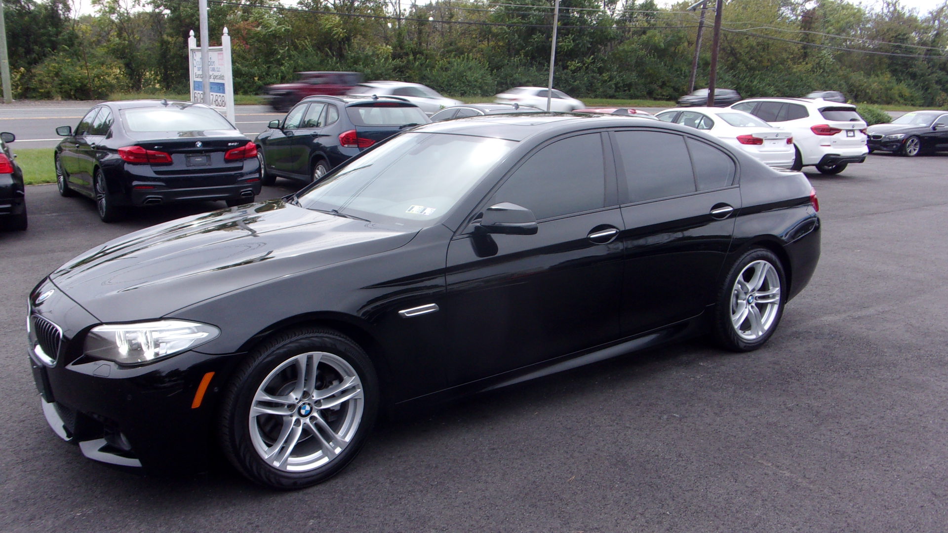 Used 2016 BMW 528i xDrive Sedan AWD/4WD image 2