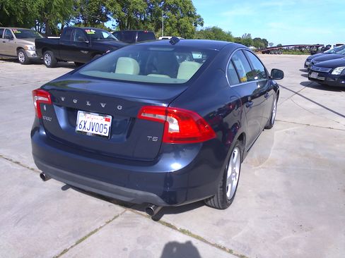 Used 2012 Volvo S60 T5 image 4