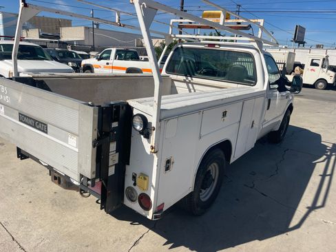 Used 2003 Ford F350 image 4