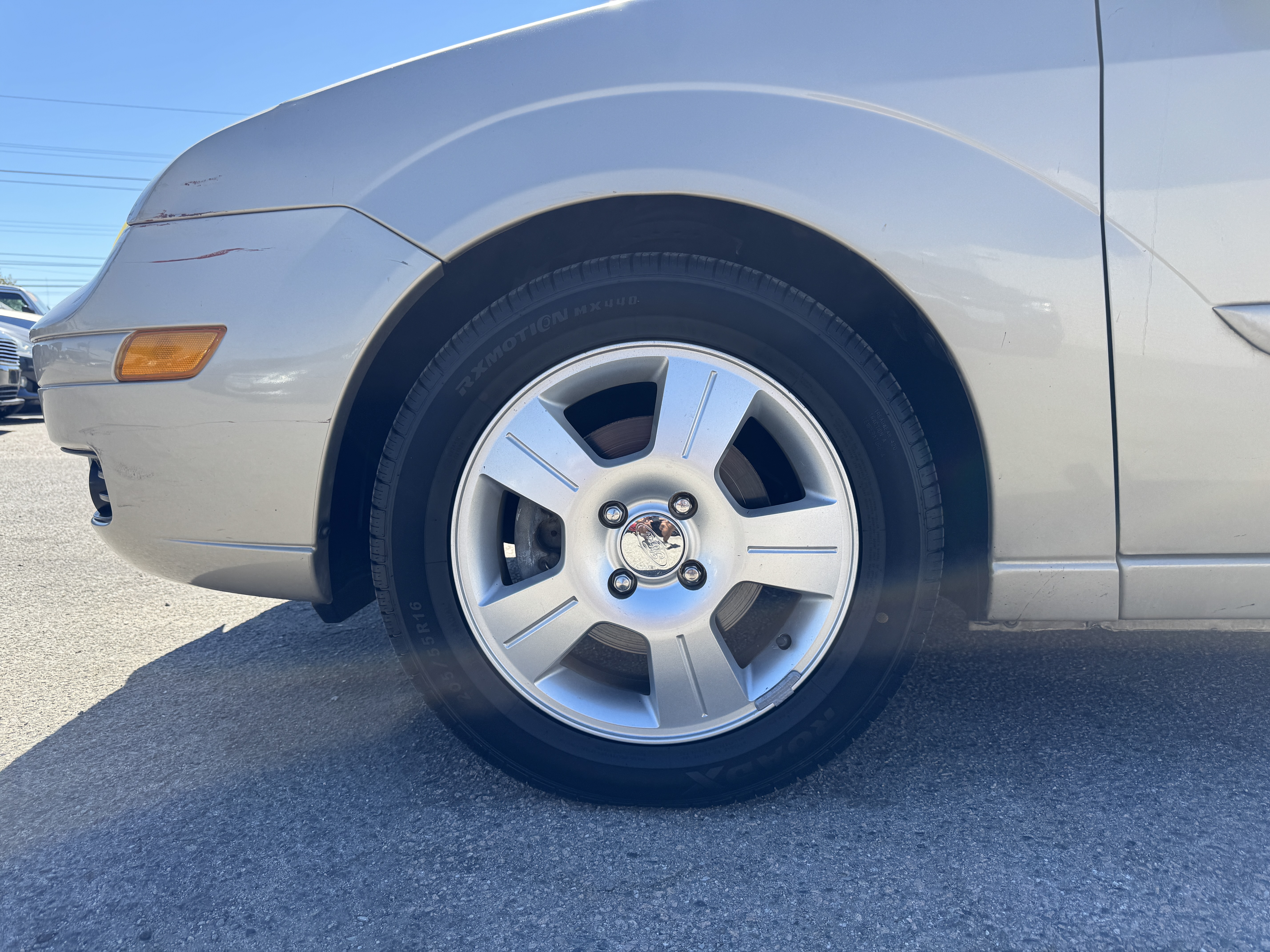 Used 2007 Ford Focus ZX4 Sedan FWD image 14