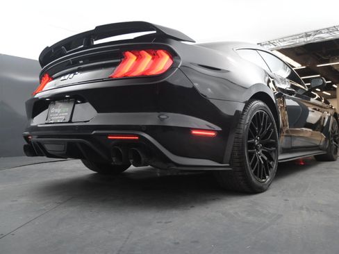 Used 2018 Ford Mustang GT Premium image 15