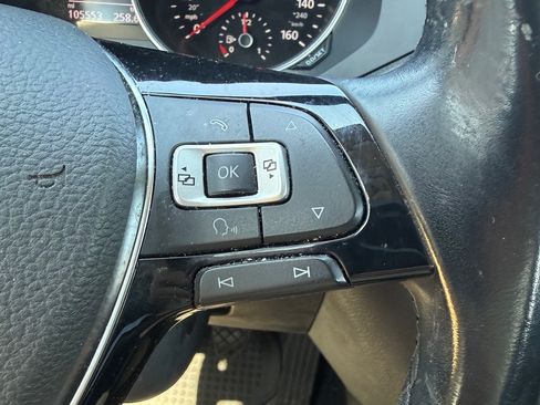 Used 2017 Volkswagen Jetta SE image 17