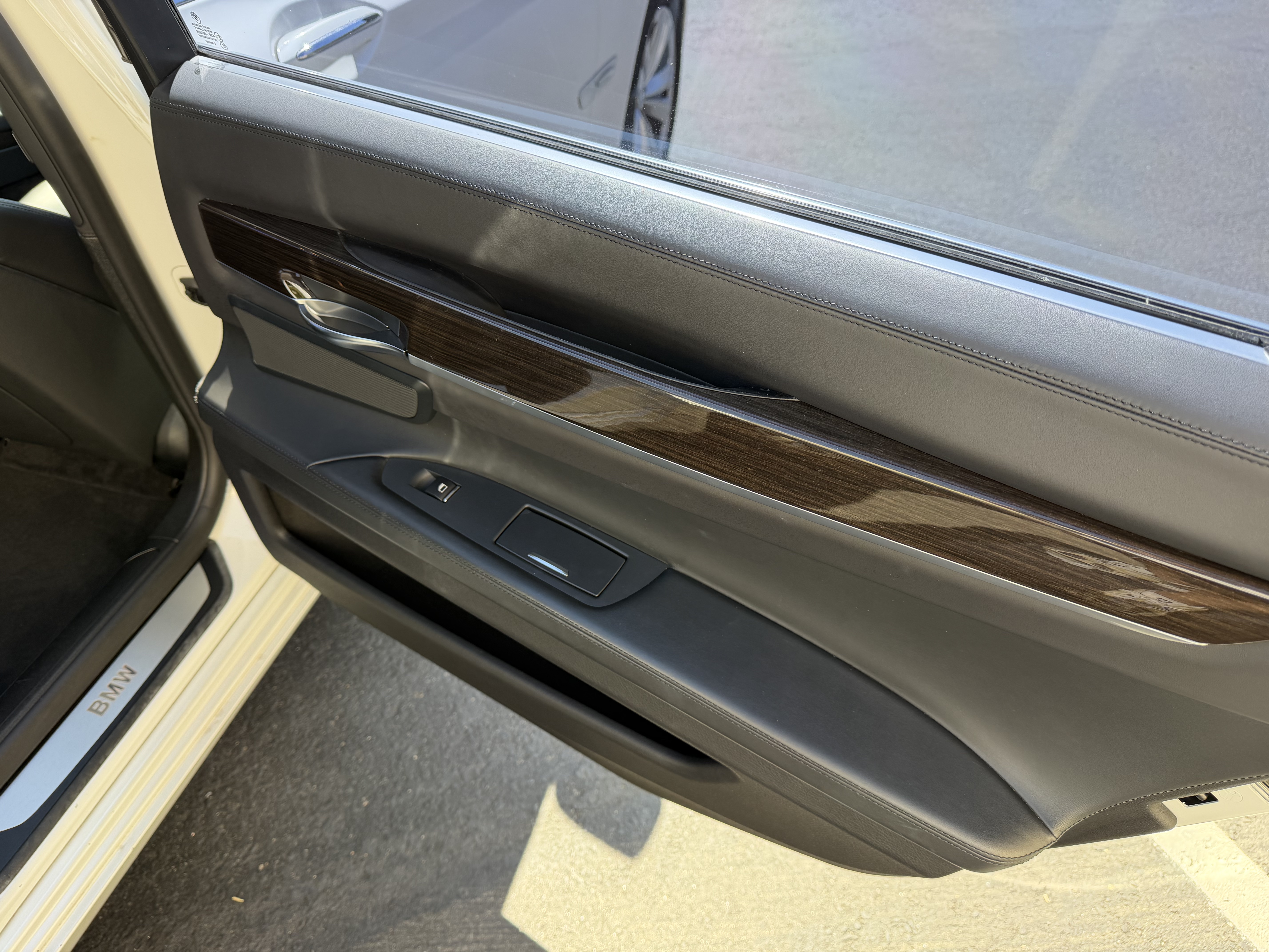 Used 2011 BMW 740Li RWD image 18