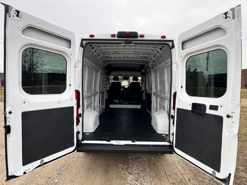 Used 2022 RAM ProMaster 2500 image 9
