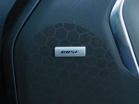 Used 2023 Chevrolet Tahoe LT image 4