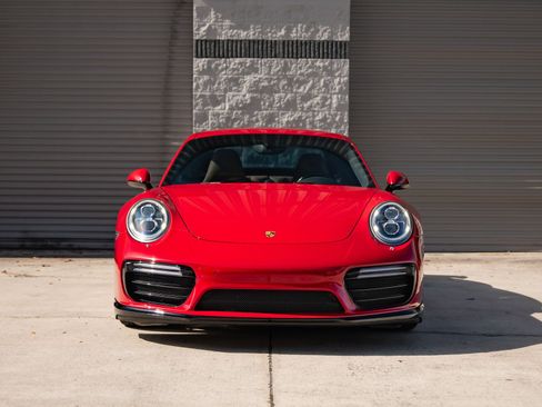 Used 2017 Porsche 911 Turbo image 3