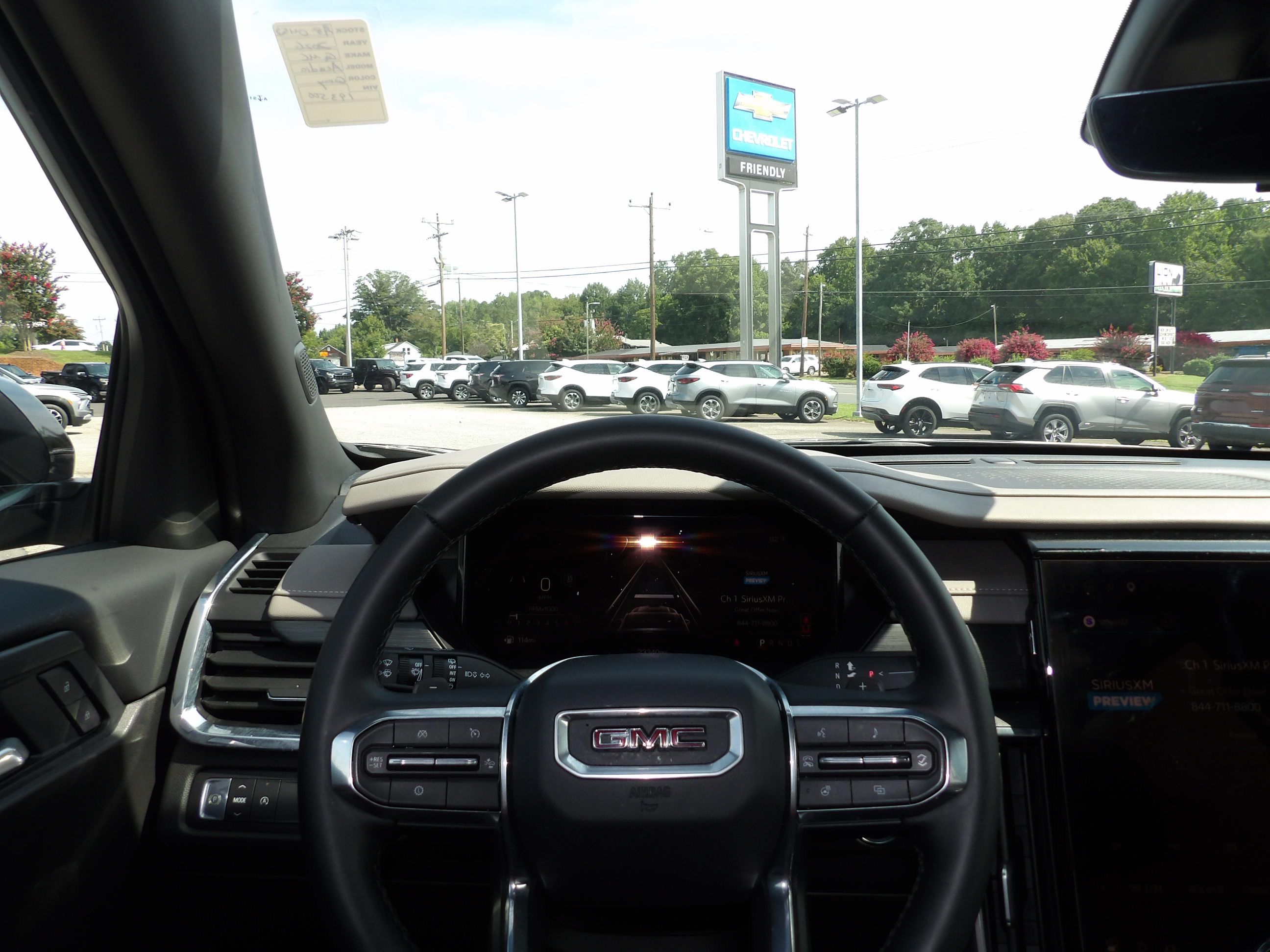 Used 2026 GMC Acadia FWD Elevation image 2
