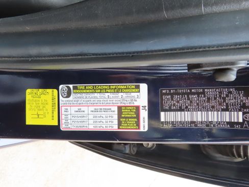 Used 2013 Toyota Corolla S FWD Sedan 1.8L 4-Cyl image 26