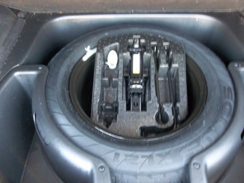 Used 2015 Jeep Grand Cherokee Limited image 15