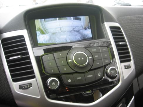 Used 2014 Chevrolet Cruze LT image 11