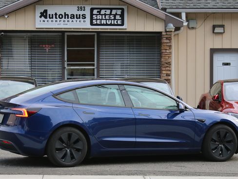 Used 2025 Tesla Model 3 Long Range AWD/4WD image 4
