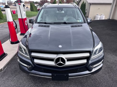Used 2015 Mercedes-Benz GL 450 image 2