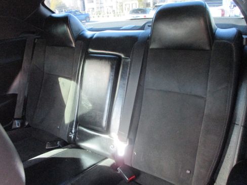 Used 2018 Dodge Challenger R/T Scat Pack image 9