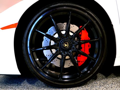 Used 2017 Lamborghini Huracan LP 580-2 image 33