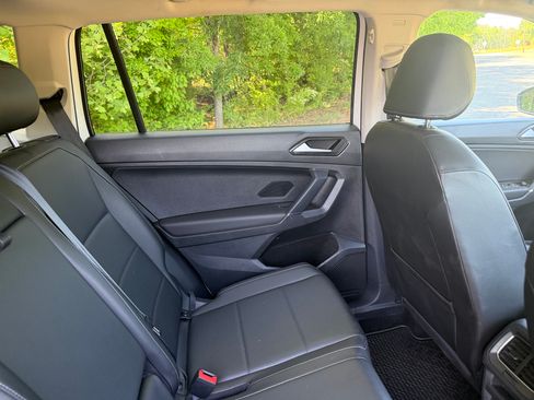 Used 2018 Volkswagen Tiguan FWD image 66