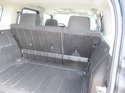Used 2007 HUMMER H3 Luxury w/ APPEARANCE PACKAGE AWD/4WD image 15